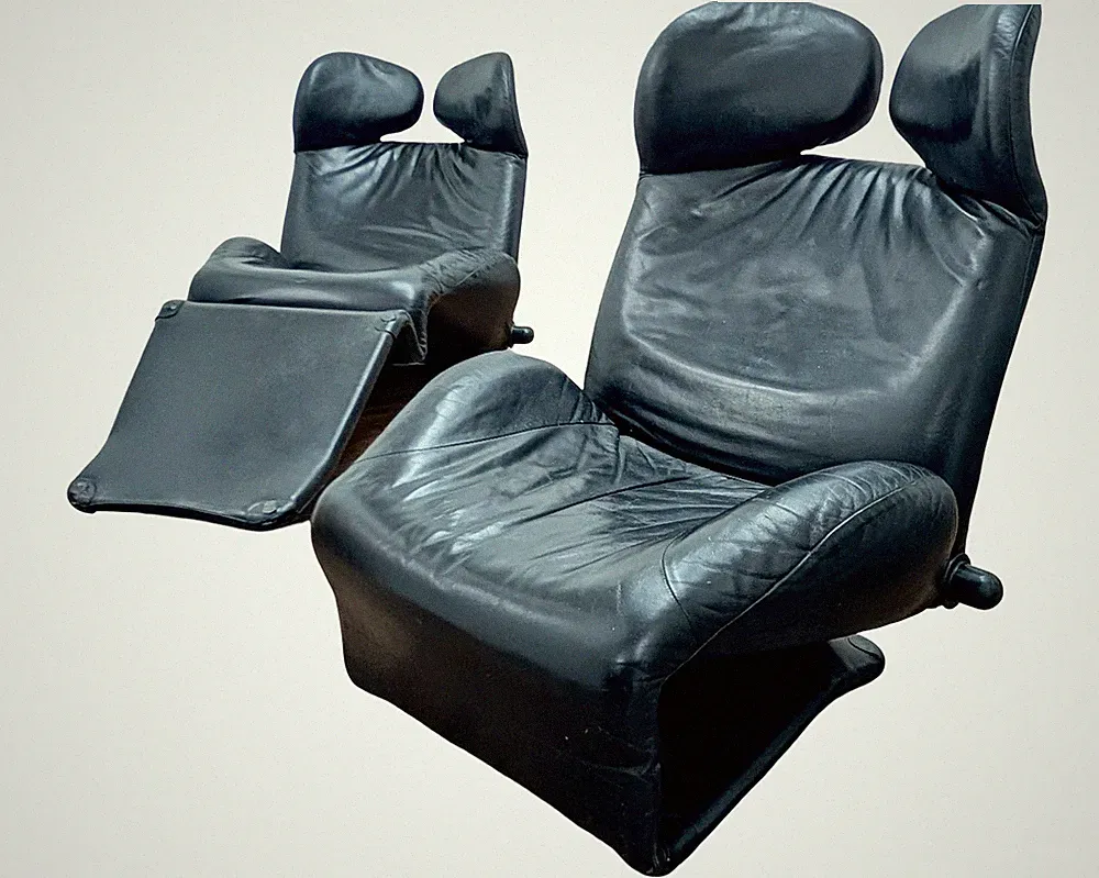 Toshiyuki Kita Wink Black Leather Lounge Chair by Cassina (2 Chairs Available)